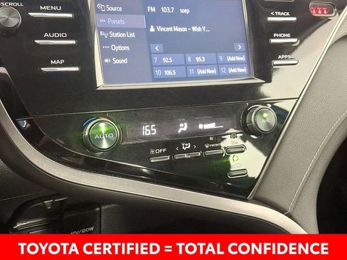 Used 2019 Toyota Camry SE FWD image 20