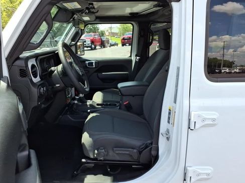 Used 2025 Jeep Wrangler Unlimited Sport S 4xe AWD/4WD image 4