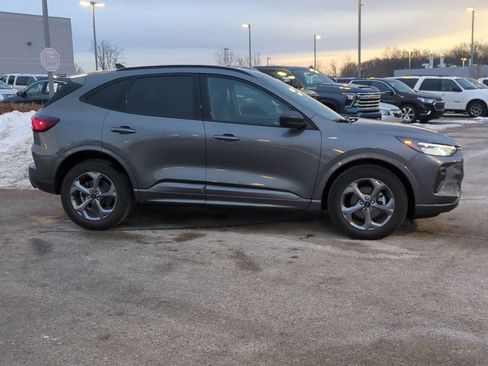 Certified 2023 Ford Escape ST-Line w/ Tech Pack #1 image 9
