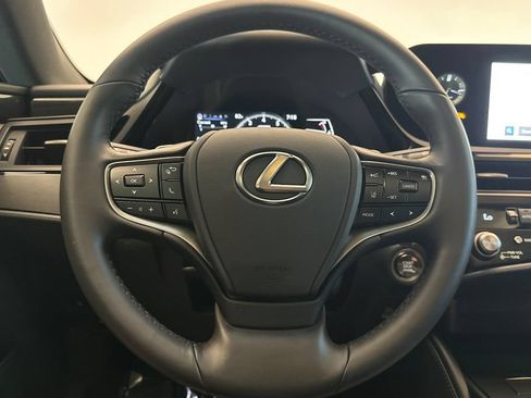 Used 2025 Lexus ES 350 w/ Accessory Package (Z2) FWD image 22