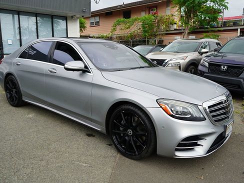 Used 2018 Mercedes-Benz S 560 Sedan image 4