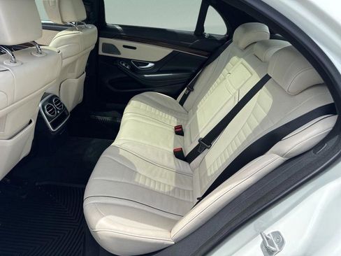 Used 2017 Mercedes-Benz S 550 Sedan image 11