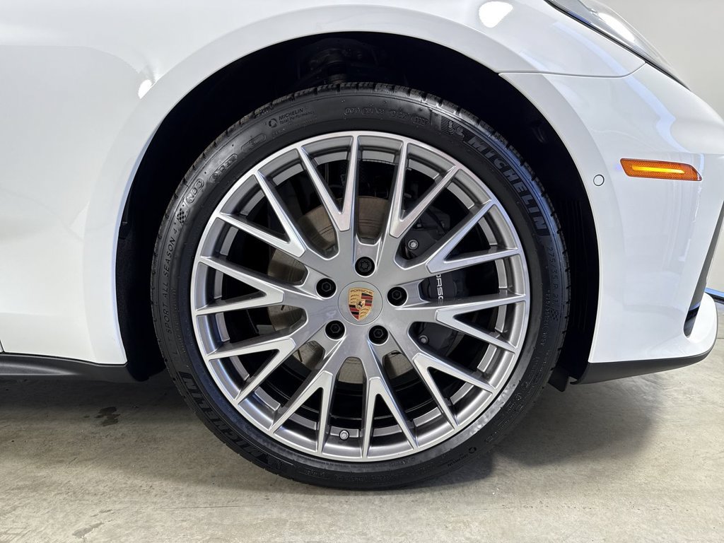 New 2026 Porsche Panamera RWD image 15