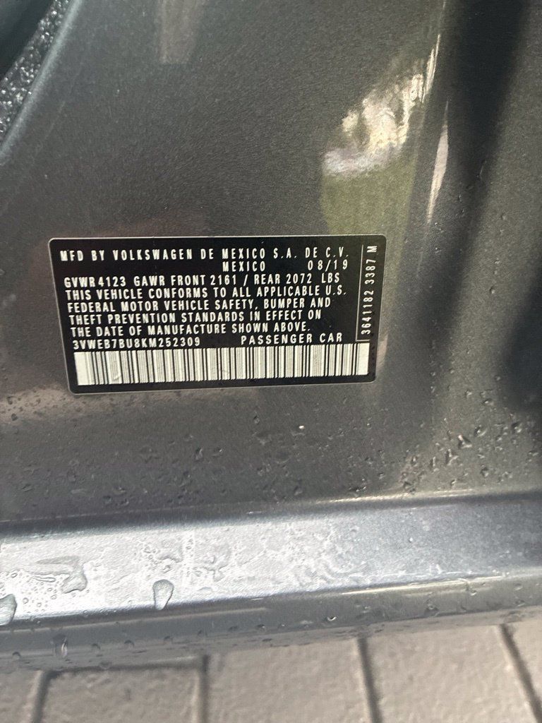 Used 2019 Volkswagen Jetta SEL w/ Cold Weather Package FWD image 5