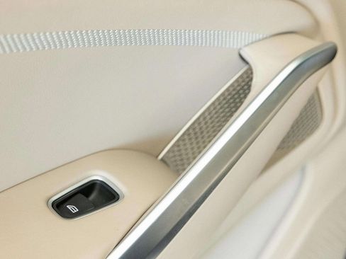 Used 2025 Aston Martin DBX 707 image 35