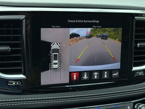 New 2026 Chrysler Pacifica Limited FWD image 23