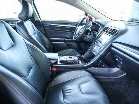 Used 2017 Ford Fusion Energi Titanium image 22