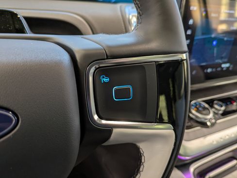 New 2025 Ford Expedition Platinum w/ Platinum Ultimate Package image 17