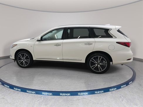 Used 2019 INFINITI QX60 Luxe w/ Essential Package image 9