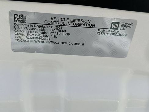 Certified 2024 Chevrolet Trax LT w/ LT Convenience Package FWD image 30