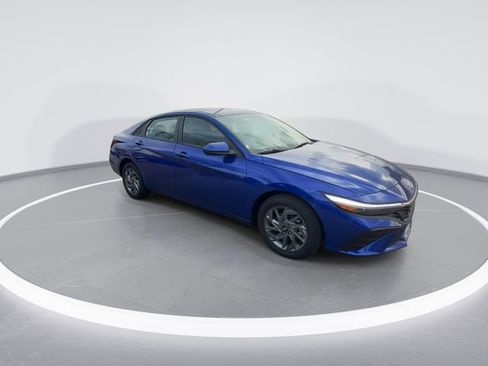 New 2026 Hyundai Elantra Blue image 2