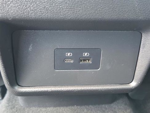 Certified 2023 Nissan Rogue SV image 58