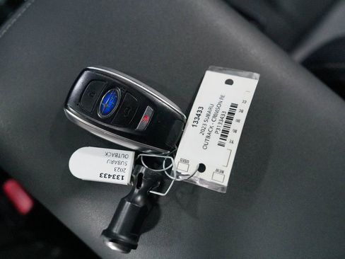 Used 2023 Subaru Outback Touring XT AWD/4WD image 21