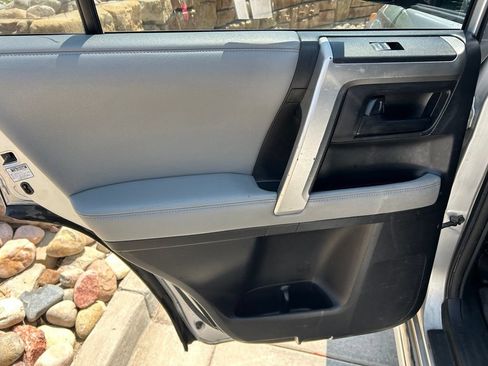 Used 2012 Toyota 4Runner SR5 AWD/4WD image 26