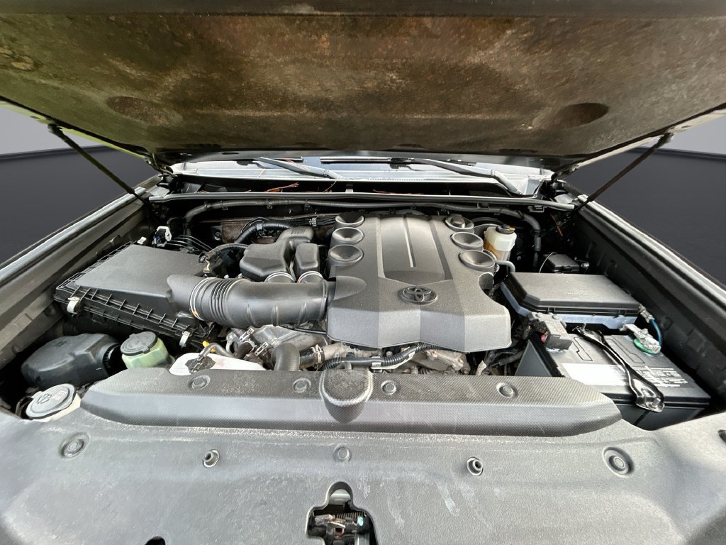 Used 2021 Toyota 4Runner SR5 RWD image 31