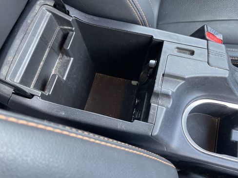 Used 2019 Subaru Crosstrek 2.0i Limited w/ Moonroof Package w/Navigation image 32