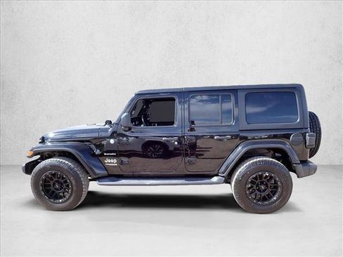 Used 2019 Jeep Wrangler Unlimited Sahara AWD/4WD image 2