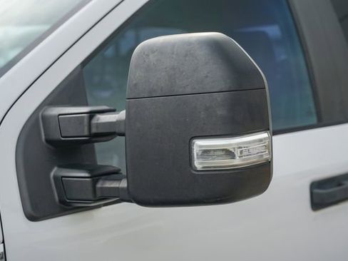 Used 2019 Ford F250 XL w/ Power Equipment Group image 19