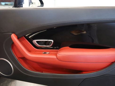 Used 2016 Bentley Continental GT image 35