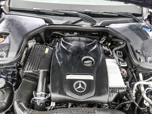 Used 2017 Mercedes-Benz E 300 image 27