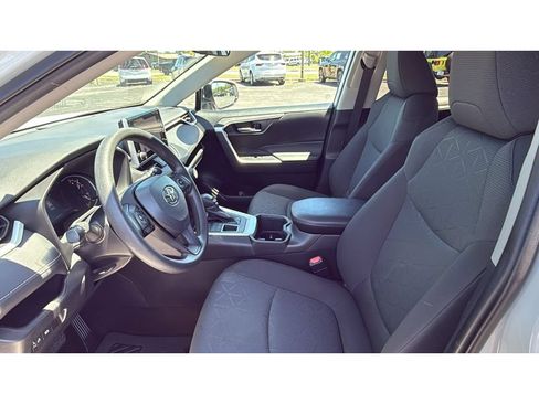 Certified 2024 Toyota RAV4 XLE AWD/4WD image 30