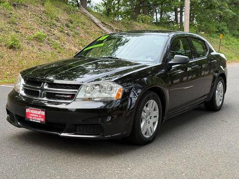 Used 2013 Dodge Avenger SE FWD image 1