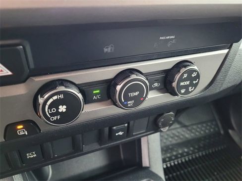 Used 2020 Toyota Tacoma SR5 image 13