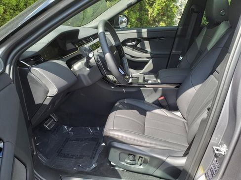 New 2025 Land Rover Range Rover Evoque Dynamic SE AWD/4WD image 7