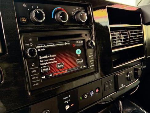 Used 2019 GMC Savana 2500 Extended RWD image 19