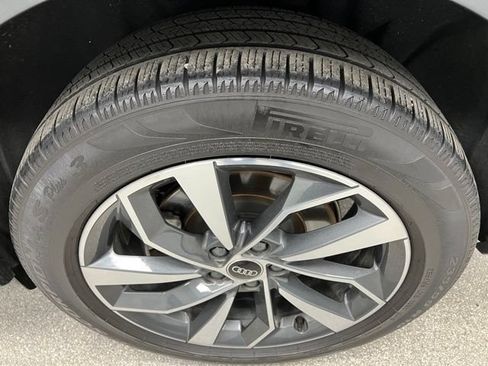 Used 2022 Audi Q5 2.0T Premium Plus AWD/4WD image 14