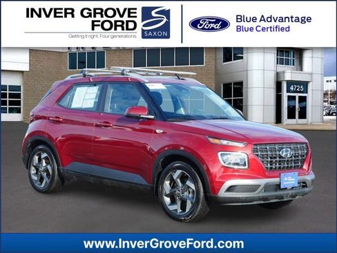 Used 2024 Hyundai Venue Limited image 1