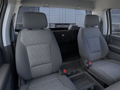 New 2026 Ford F550 4x4 Regular Cab Super Duty w/ XL Chrome Package image 39