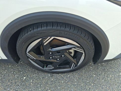 Used 2025 Kia K4 EX FWD image 11