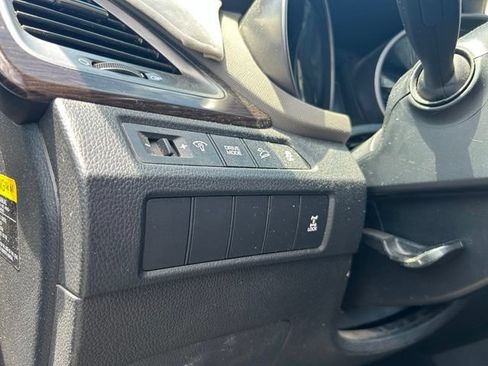 Used 2018 Hyundai Santa Fe Sport AWD/4WD image 16