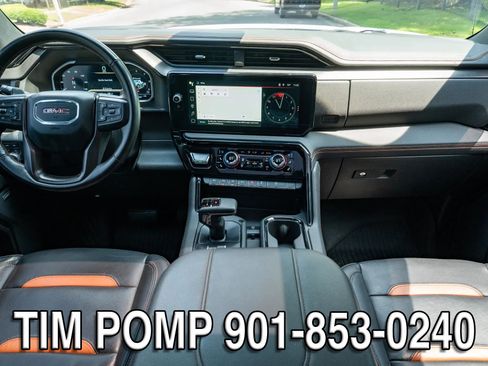 Used 2024 GMC Sierra 1500 AT4 w/ Technology Package AWD/4WD image 18