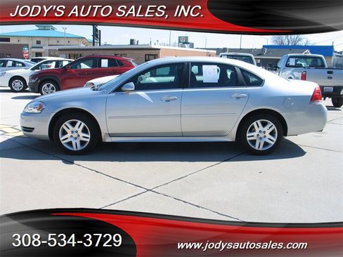 Used 2016 Chevrolet Impala LT image 27