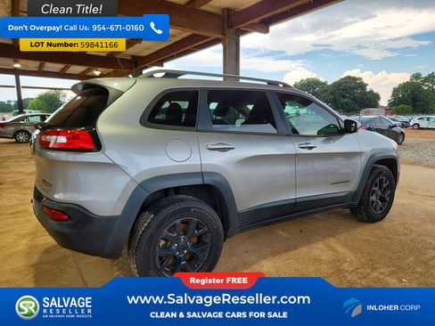 Used 2015 Jeep Cherokee Trailhawk w/ Comfort/Convenience Group AWD/4WD image 4