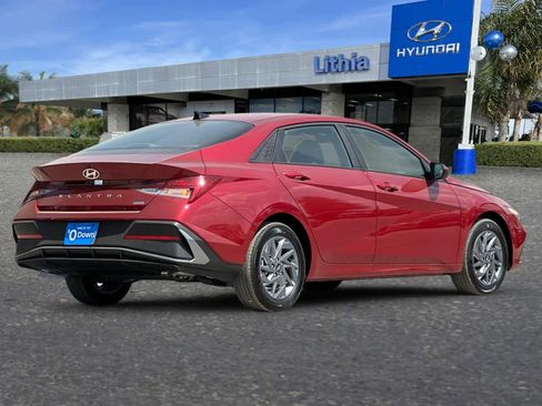New 2025 Hyundai Elantra Blue image 2