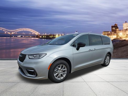 New 2026 Chrysler Pacifica Select image 1