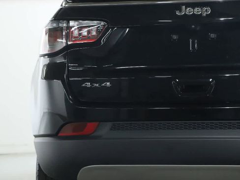 Used 2022 Jeep Compass Limited AWD/4WD image 43