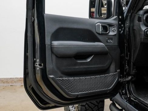 Used 2025 Jeep Wrangler Unlimited Rubicon 392 image 85