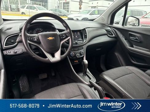 Used 2020 Chevrolet Trax LT w/ LT Convenience Package image 20