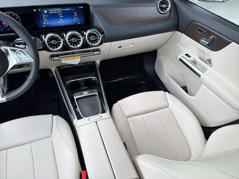 Used 2026 Mercedes-Benz GLA 250 image 28