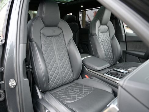 Used 2020 Audi SQ7 Prestige w/ Prestige Package image 59