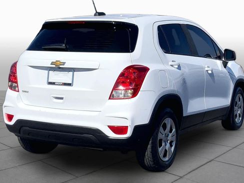 Used 2018 Chevrolet Trax LS FWD image 13