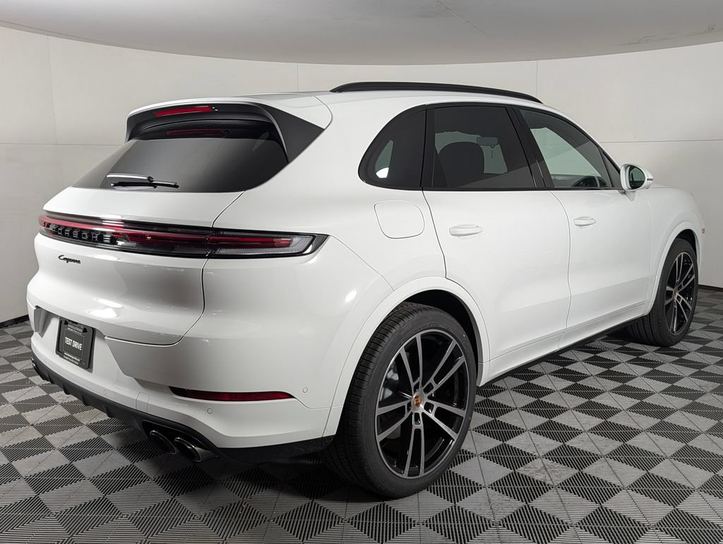 Certified 2026 Porsche Cayenne AWD/4WD image 7
