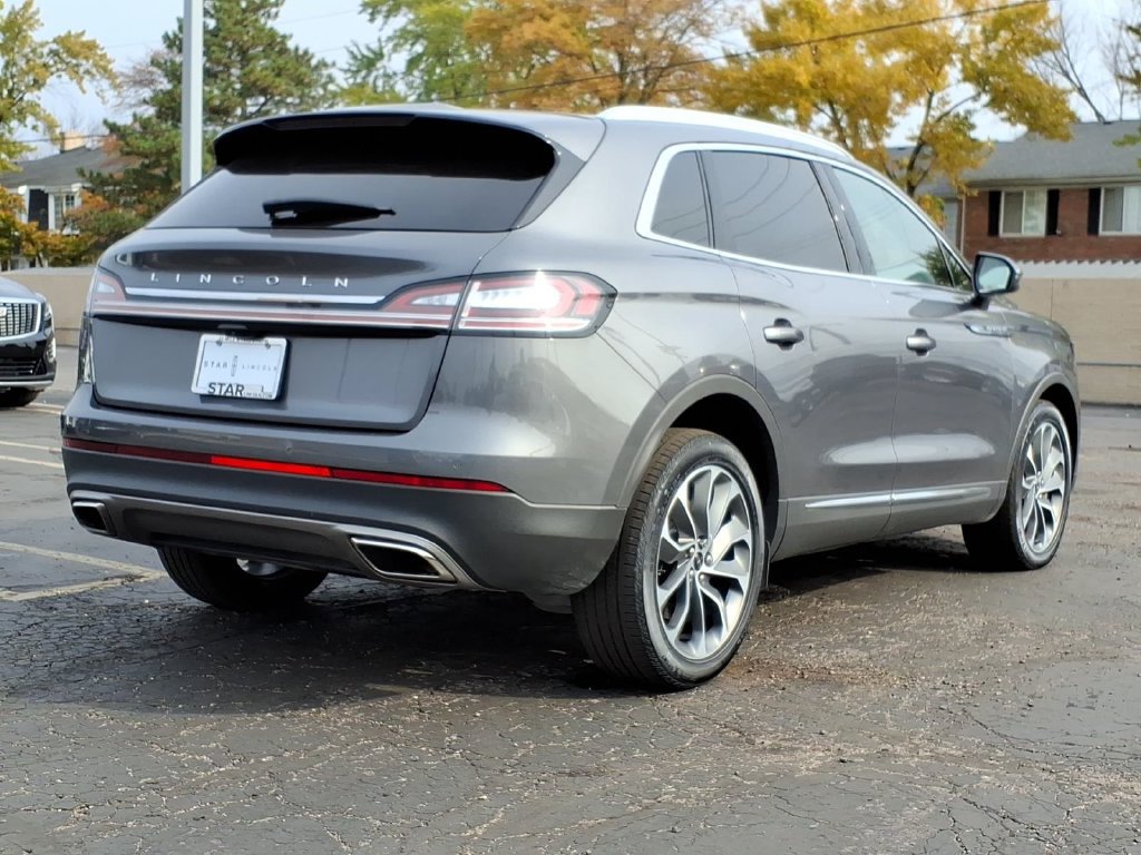 Certified 2023 Lincoln Nautilus Reserve AWD/4WD image 7