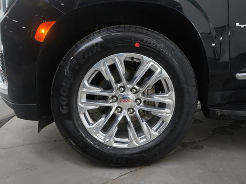 Used 2023 GMC Yukon SLT image 26