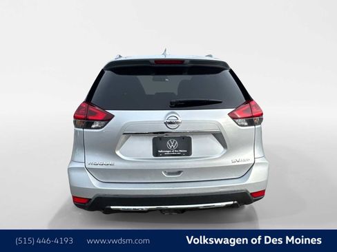 Used 2018 Nissan Rogue SV image 5