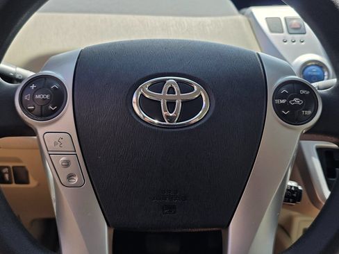 Used 2012 Toyota Prius V Three FWD image 26